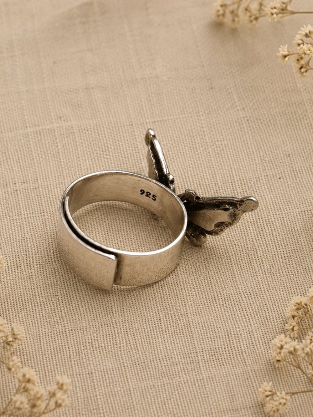 🦋 Butterfly Ring - Picture 2 of 2